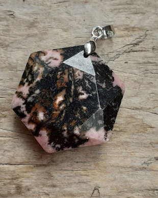Pandantiv, rodonit, 43x30 mm