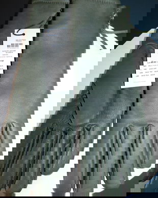 Manusi noi , etichete atasate , piele naturala ,  S/M