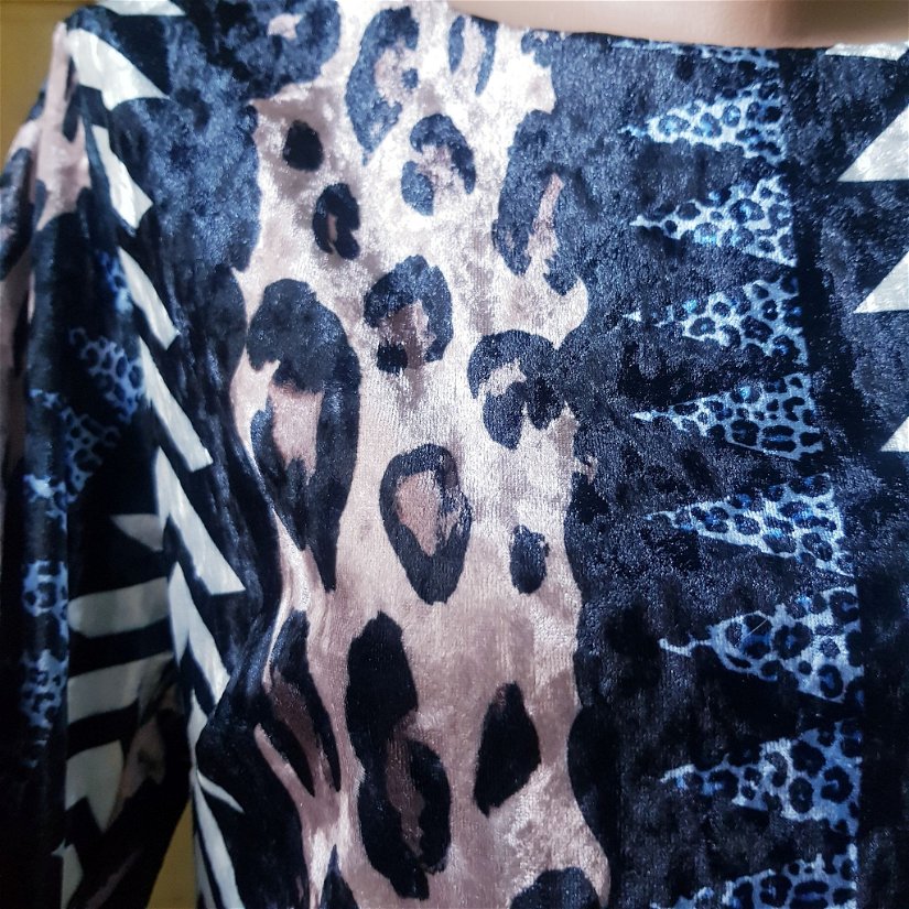 Bluza noua, Italia,animal print leopard si zebra