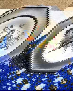 Tablou farfurie pictata cu rama metalica , masiva