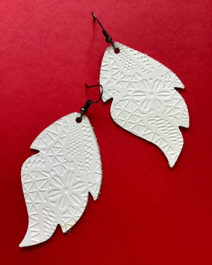 cercei boho piele naturala
