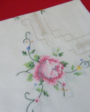 Napron broderie ajur