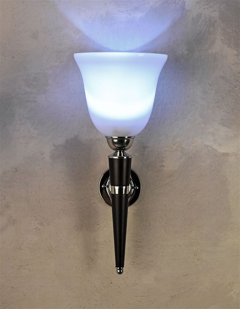 Lampa Art Deco de perete cu abajur alb