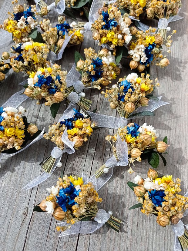 Cocarde nuntă/Brățări domnișoare onoare-flori naturale uscate, Albastru