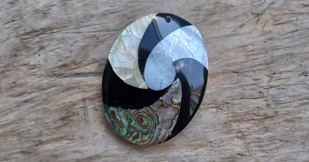 Pandantiv masiv, paua abalone, 53x40 mm