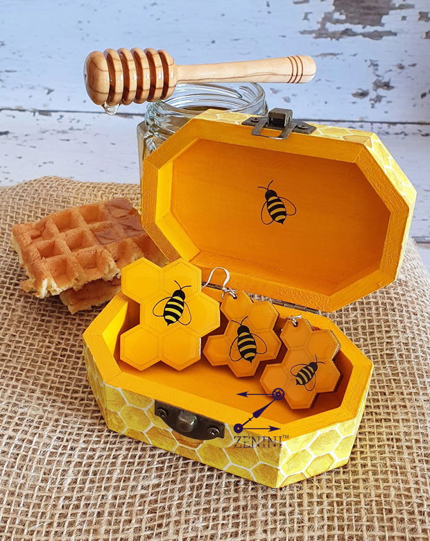 Cutiuta bijuterii cu fagure si albine, cutie cu albine, cutie accesorii, cutie amintiri cu fagure si albine