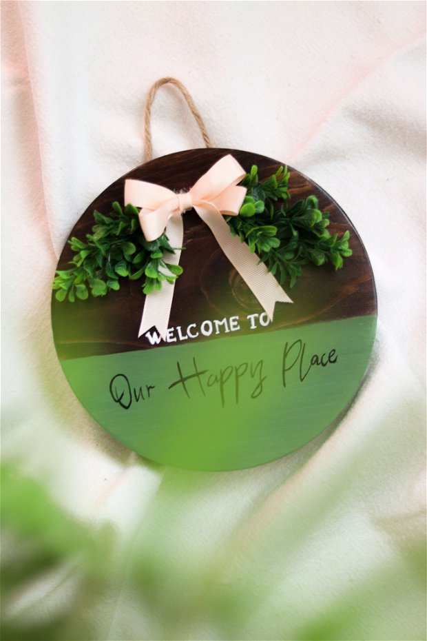 Semn decorativ "Our happy place"