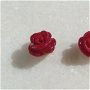 (2 bucati) Trandafiri din coral semigauriti si gravati manual aprox 9-9.5x8-8.5 mm