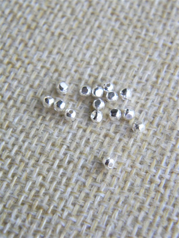 Margele argint 2 mm, 10 buc. (MN6-4)