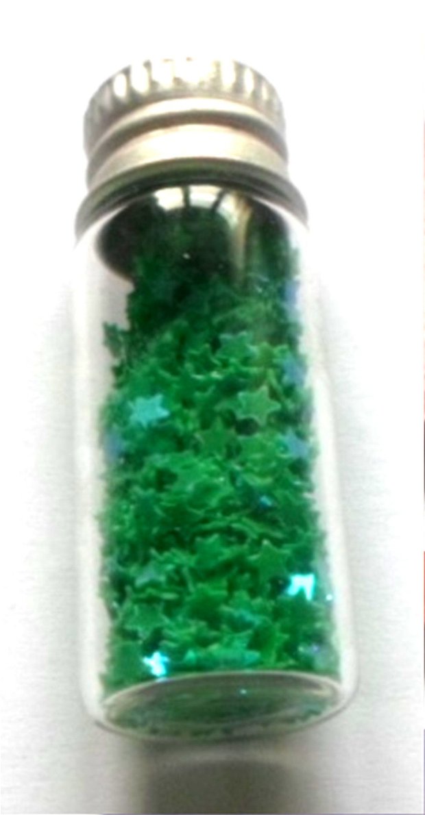 Pandantiv sticluță cu capac argintiu cu steluțe mici verzi