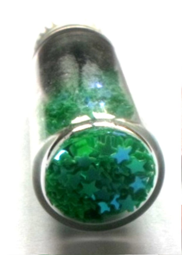 Pandantiv sticluță cu capac argintiu cu steluțe mici verzi