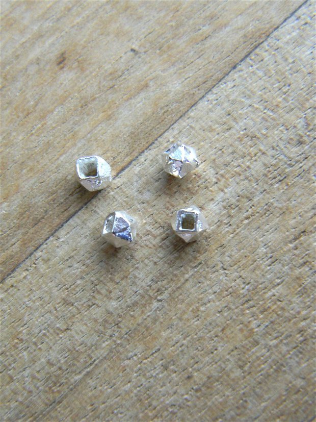 Margele argint 3 mm (MN10-3)