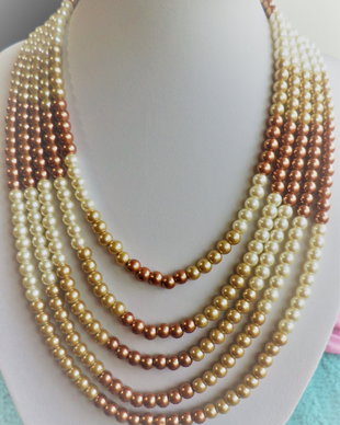 Colier handmade 5 siruri cu perle din sticla