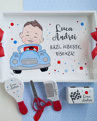 Tava taierea motului baietel cu masinuta pictata manual personalizata