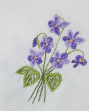 Napron cu broderie toporasi