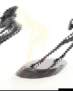 Nud- statueta erotica pe soclu din marmura