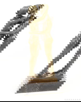 Doi barbati - statueta erotica pe soclu din marmura