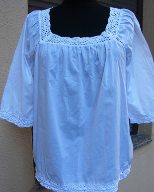 Bluza alba bumbac cu dantela