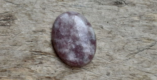 Cabochon lepidolit, 40x30 mm