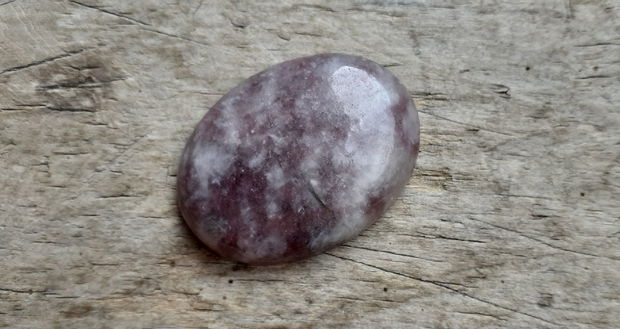 Cabochon lepidolit, 40x30 mm