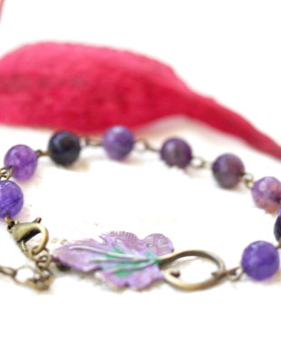 Bratara violet cu frunza patinata