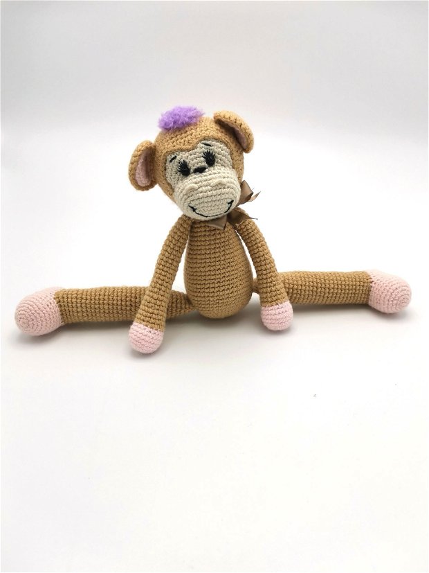Papusica maimutica - jucărie croșetată - maimuta crosetata manual