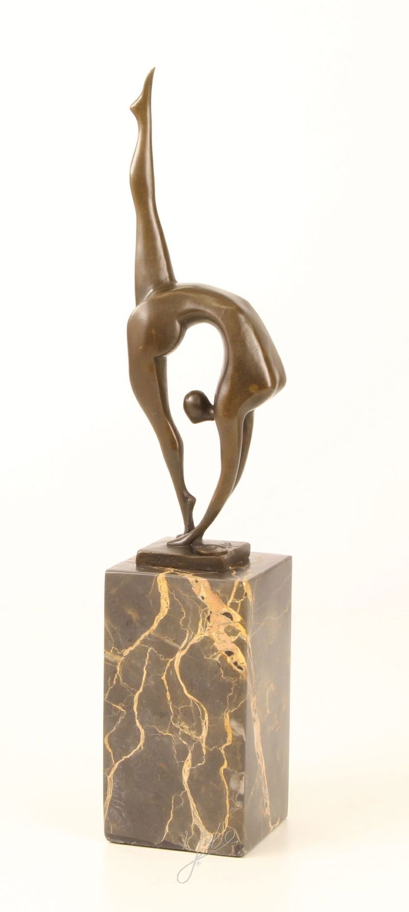 Contorsionista - statueta din bronz pe soclu din marmura