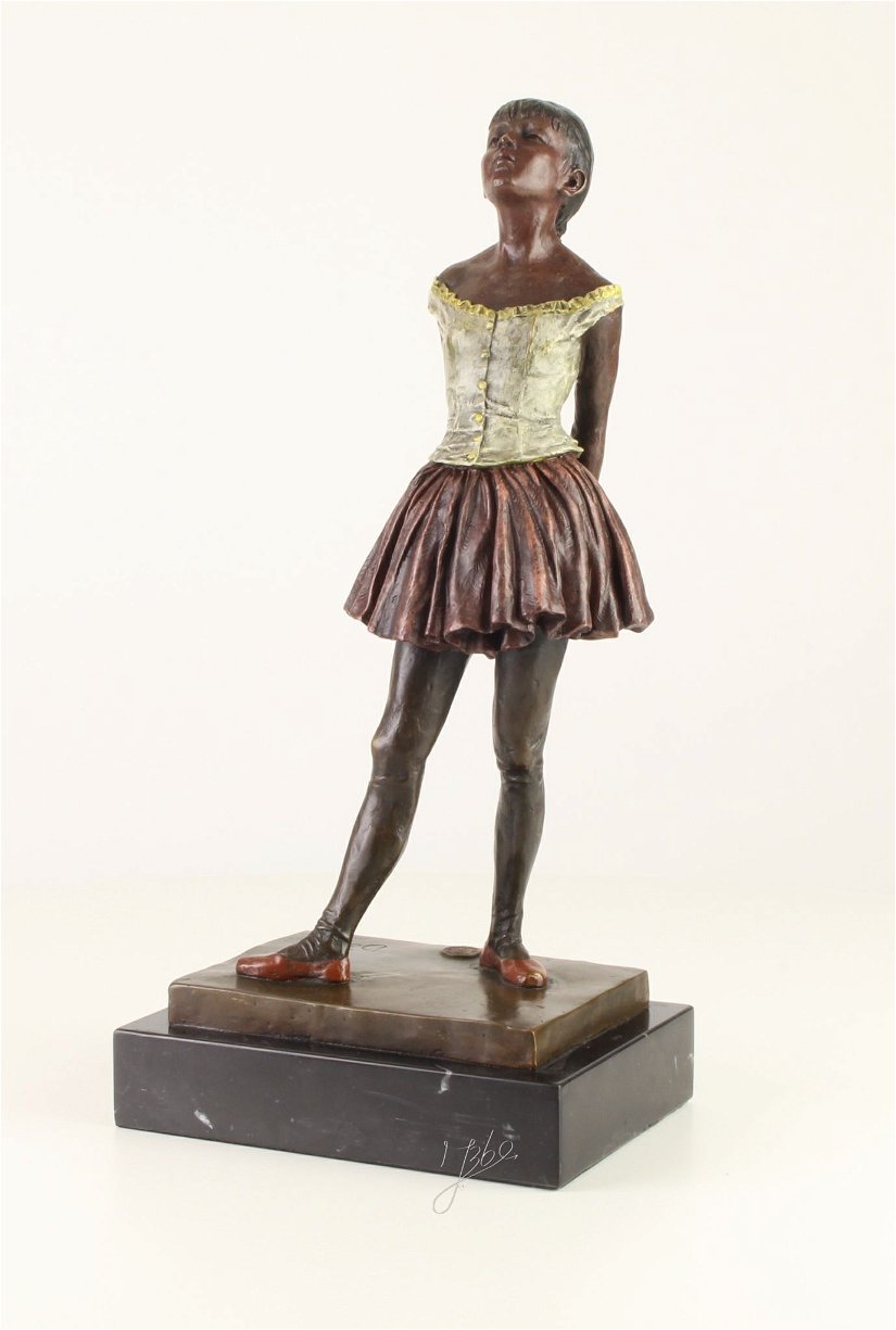 Dansatoare la 14 ani - statueta din bronz pictat pe soclu din marmura