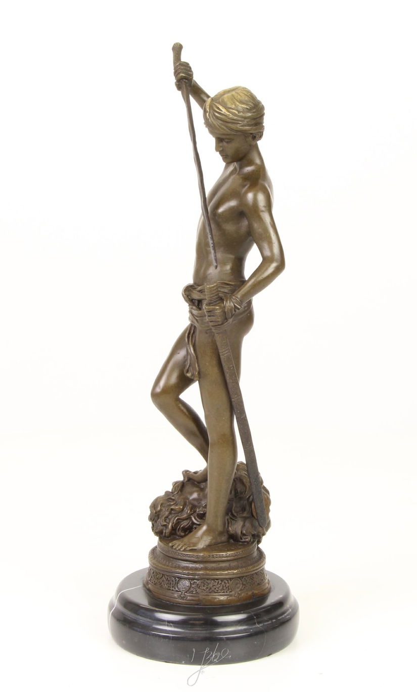 David- statueta din bronz pe soclu din marmura