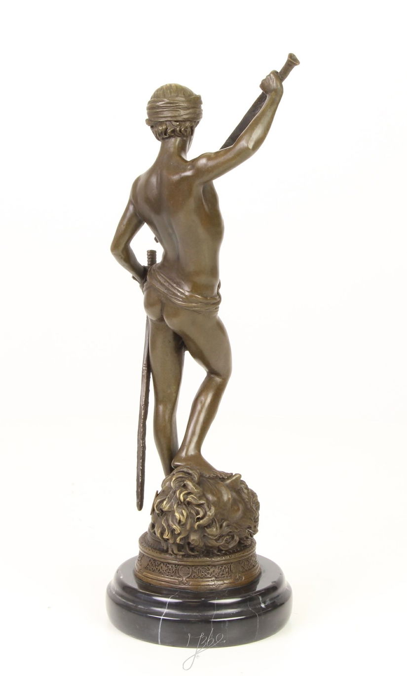 David- statueta din bronz pe soclu din marmura