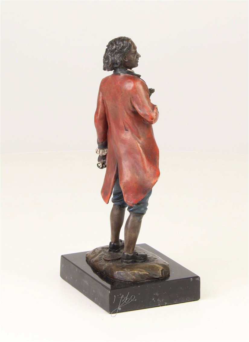 Mozart- statueta din bronz pictat pe soclu din marmura