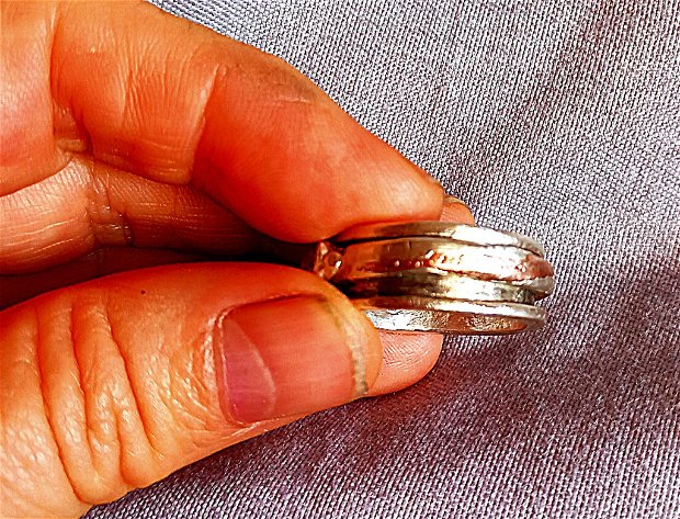 Inel unicat, tip spinner, din argint fin, cu o banda rotitoare din argint și cupru, realizata în tehnica mokume gane sicdecorata cu un citrin oval