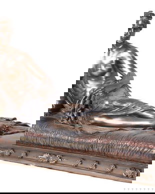 Statueta cu o femeie sezand din rasini