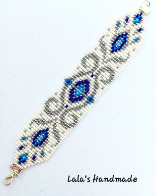 Bratara alba cu model