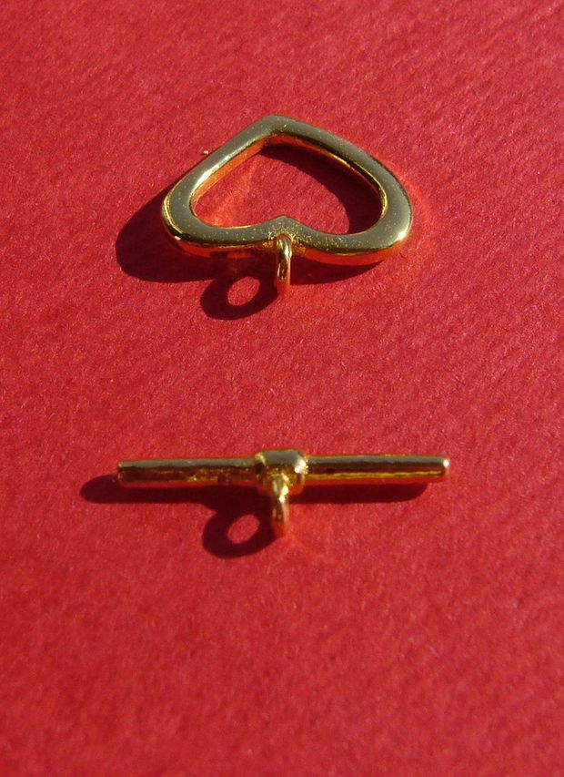 Inchizatoare toggle inima din argint .925 placat cu aur aprox 11x12 mm cu 5x15 mm