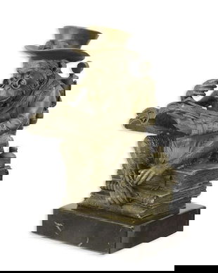 Maimuta - statueta steampunk din bronz pe soclu din marmura