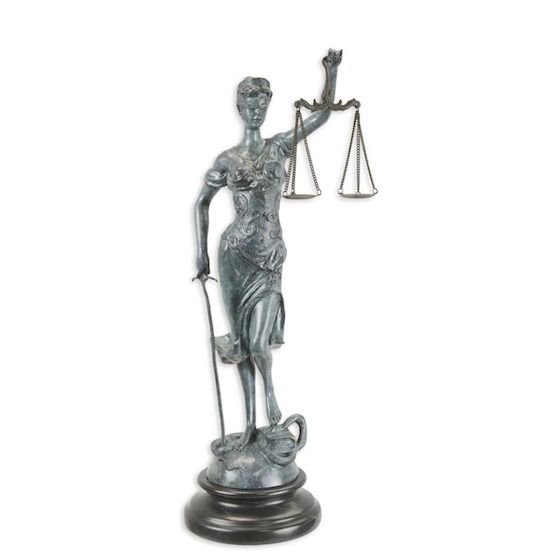 Justitia cu finisaj verde - statueta din bronz pe soclu din marmura