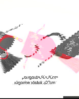 Punguta brocart cu broderie florala matase, calitate AAA, 9 x 8 cm, lungime totala ( inclusiv ciucurele din matase si agatatoarea) 32 cm, PC-109
