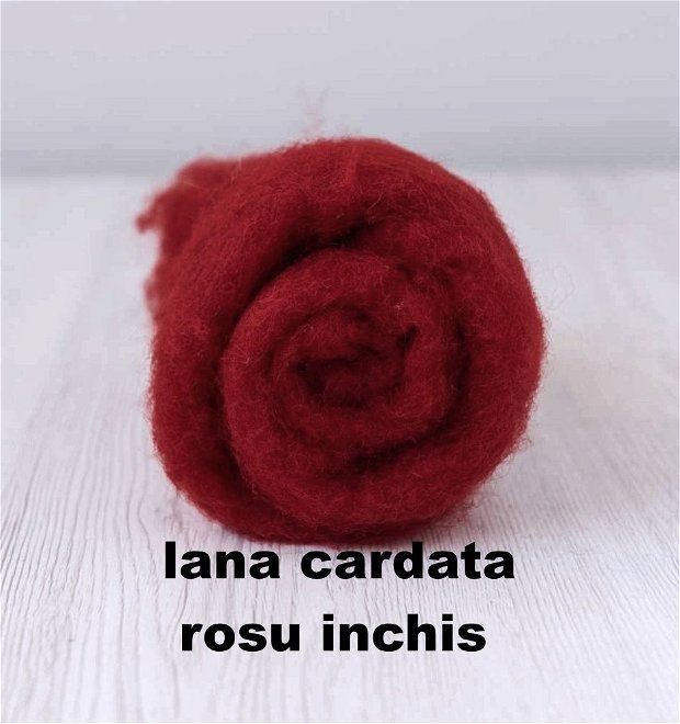 lana cardata- rosu inchis