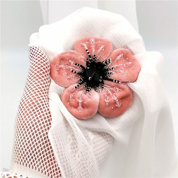 Rezervat Broșă 3D - Floare de catifea Roz Pudră