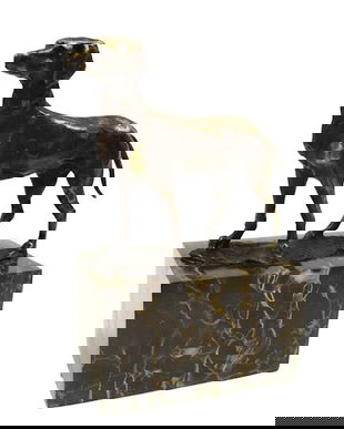 Ogar- statueta din bronz pe un soclu marmura