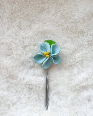 Agrafă: Floare