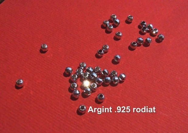 Sfera mica fatetata din argint .925 rodiat de diametru aprox 3 mm