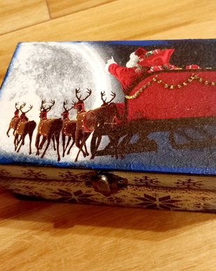Cutie "Santa Claus with reindeer"
