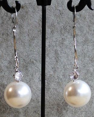 Cercei cu perle si bobite de cristal