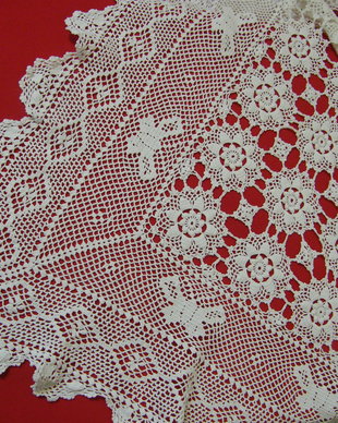Napron crosetat 90 cm