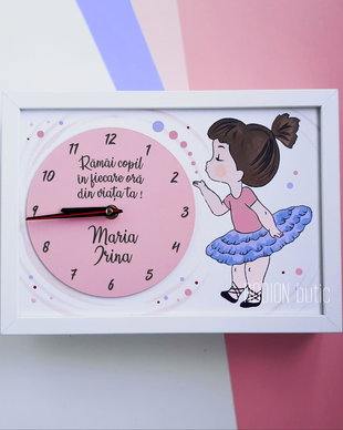Ceas fetita balerina personalizat cu nume pictat manual cu mesaj