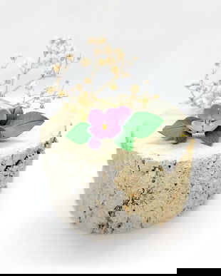 Brosa-martisor floare de liliac