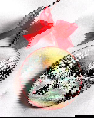 glob pe lemn de craciun 42066