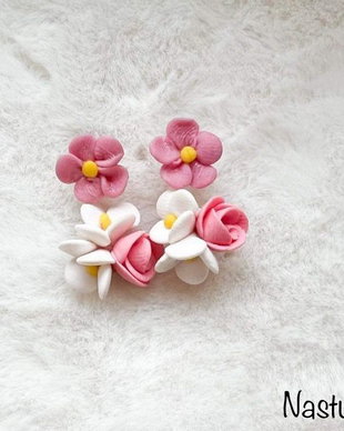 Cercei floricele si trandafiri